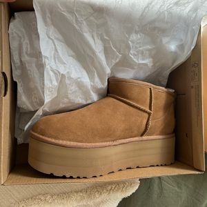 Ugg platform ultra mini chestnut size 9